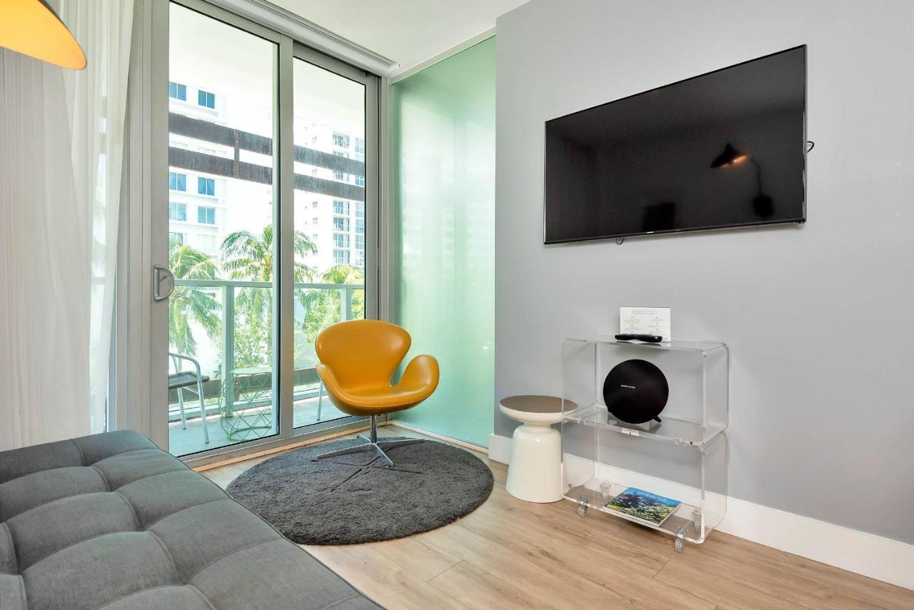 Boutique Hotel Suite 1215 West Avenue ไมอามีบีช ภายนอก รูปภาพ