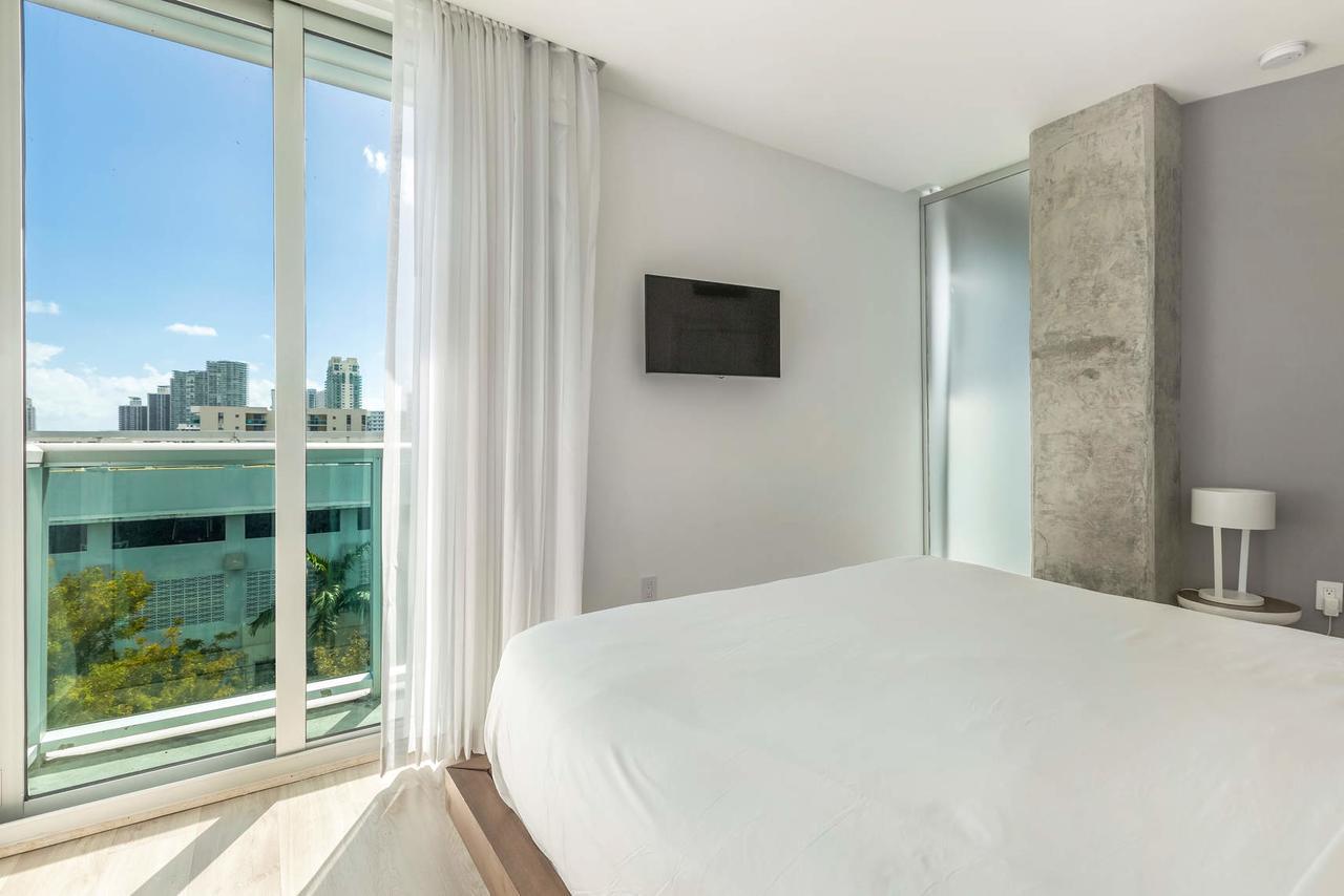 Boutique Hotel Suite 1215 West Avenue ไมอามีบีช ภายนอก รูปภาพ